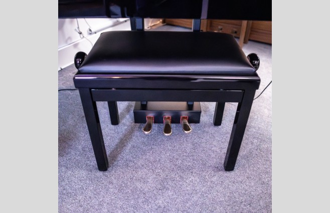 Used Yamaha CLP265GP Polished Ebony Digital Piano Complete Package (SN:ECOH01033) - Image 13